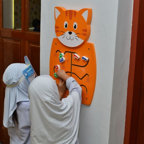 i_lift_kindergarten_programme_tadika_EXPLORE_PLAY_LEARN_montessori_learning_is_anywhere_